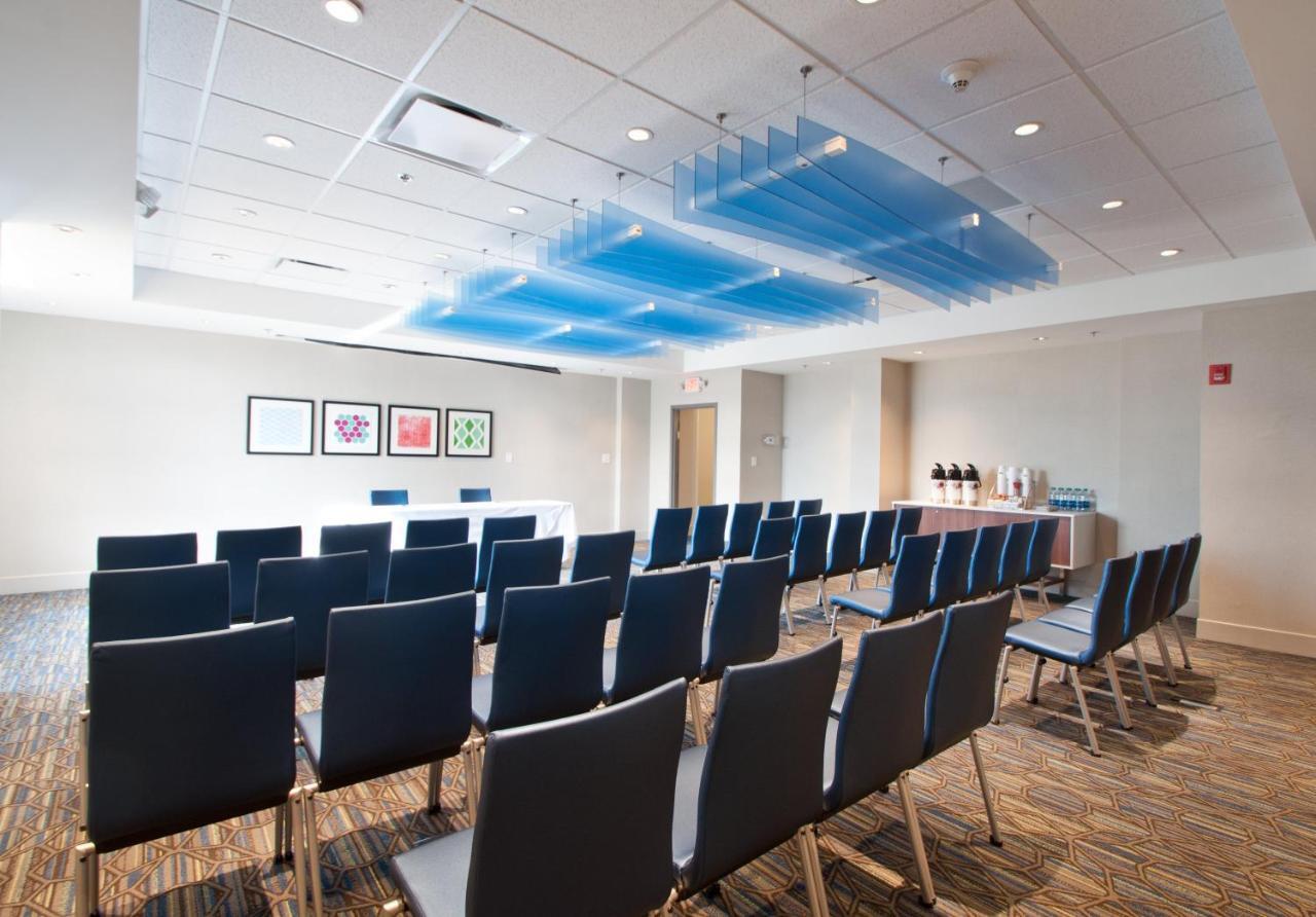 Holiday Inn Express Quantico - Stafford By Ihg Exterior photo